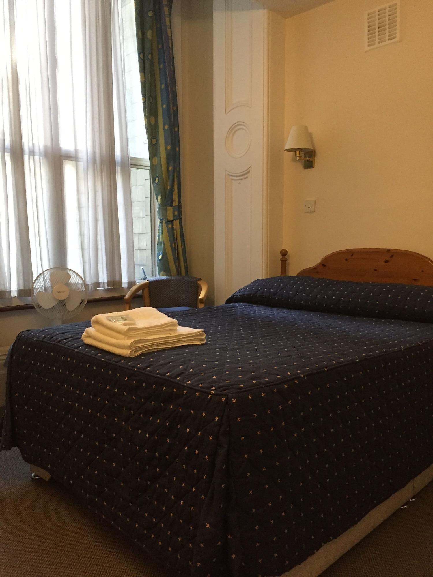 The Brompton Hotel London Exterior photo